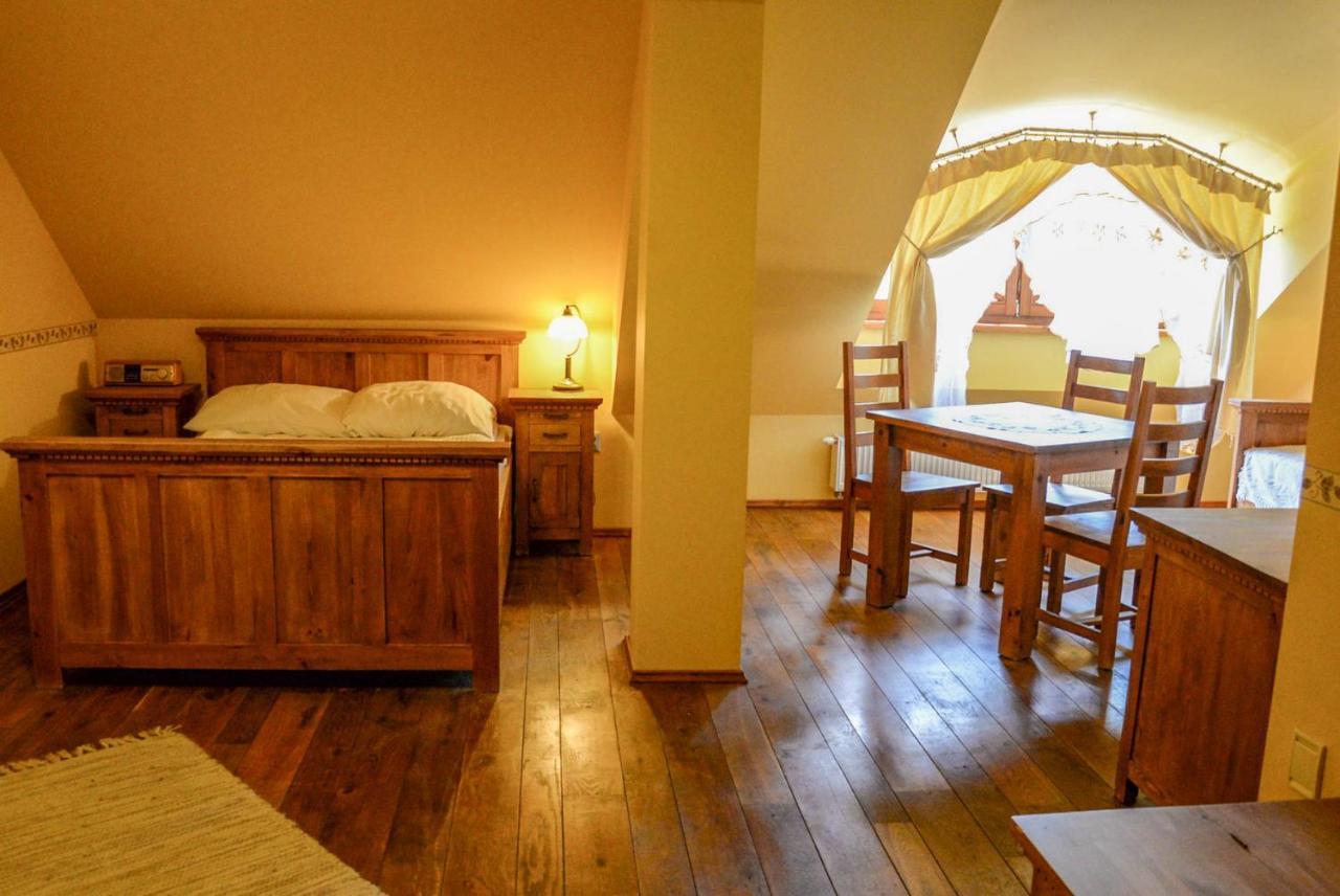 Karczma Regionalna Hotel Goscinna Chata วิโซวา-ซโตรจ ภายนอก รูปภาพ