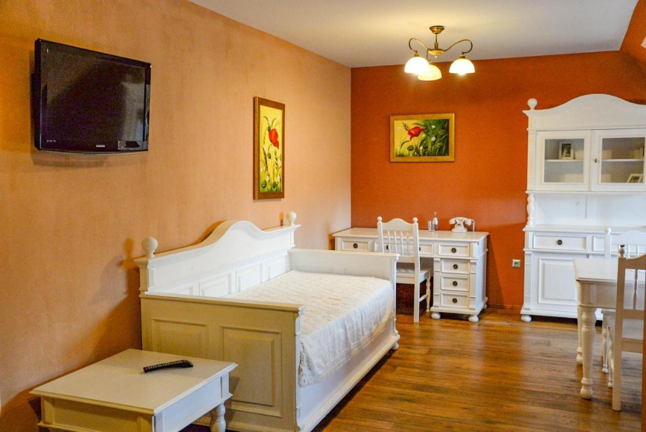 Karczma Regionalna Hotel Goscinna Chata วิโซวา-ซโตรจ ภายนอก รูปภาพ